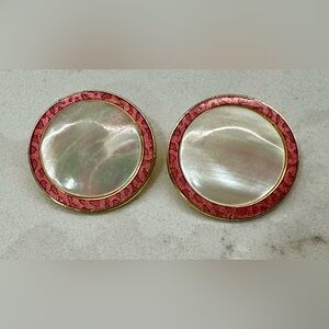 🪸⚪️ Isle of Skye Gold Tone, Coral Enamel & Iridescent Mother of Pearl Earrings